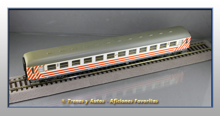 Coche pasajeros Serie 16000 "Regionales" - Renfe