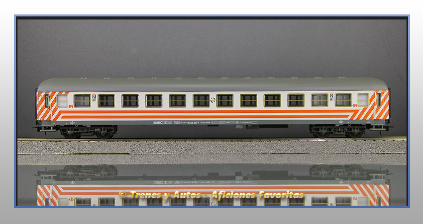 Coche pasajeros Serie 16000 "Regionales· - Renfe