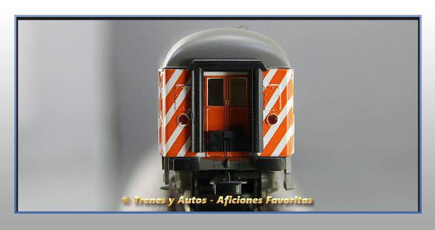 Coche pasajeros Serie 16000 "Regionales· - Renfe