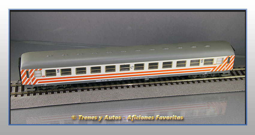 Coche pasajeros Serie 16000 "Regionales· - Renfe