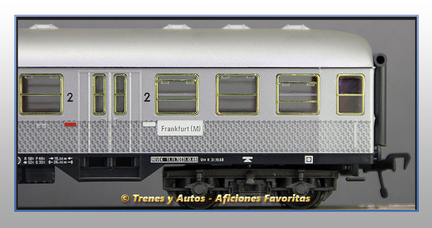 Coche pasajeros BDnrzt-739 - DB