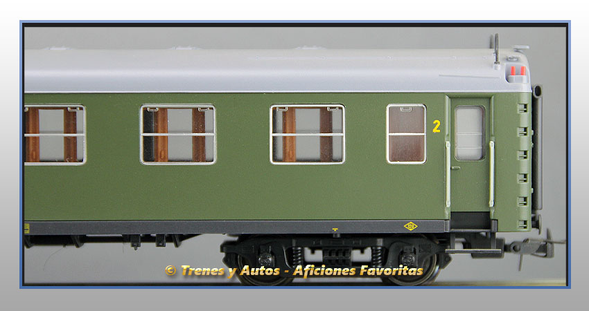 Coche pasajeros Serie 5000 BB1 5255 - Renfe