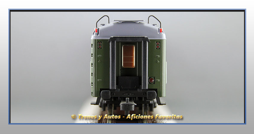 Coche pasajeros Serie 5000 BB1 5247 - Renfe