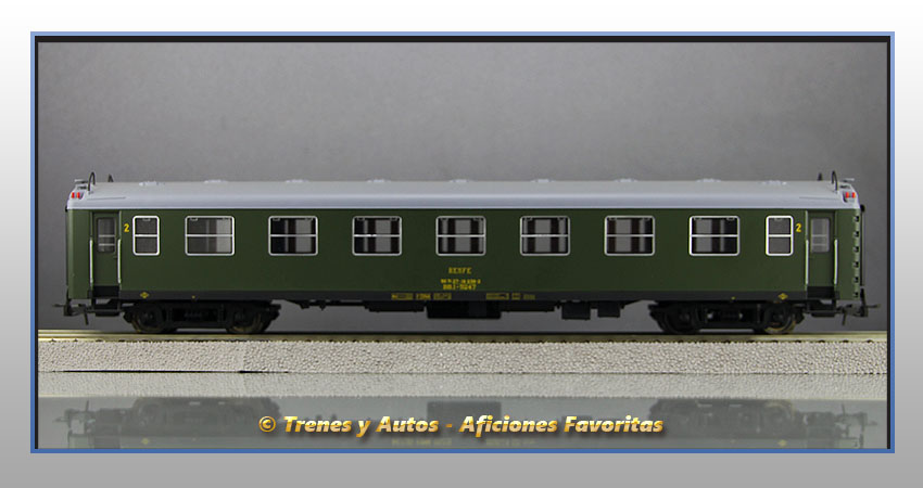 Coche pasajeros Serie 5000 BB1 5247 - Renfe