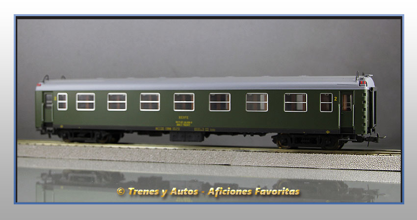 Coche pasajeros Serie 5000 BB1 5247 - Renfe