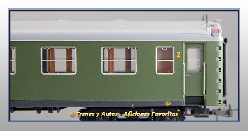 Coche pasajeros Serie 5000 BB1 5247 - Renfe