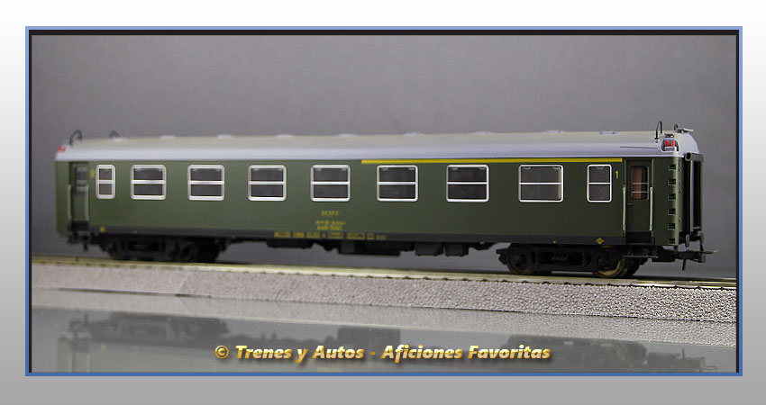 Coche pasajeros Serie 5000 AAB-5021 - Renfe