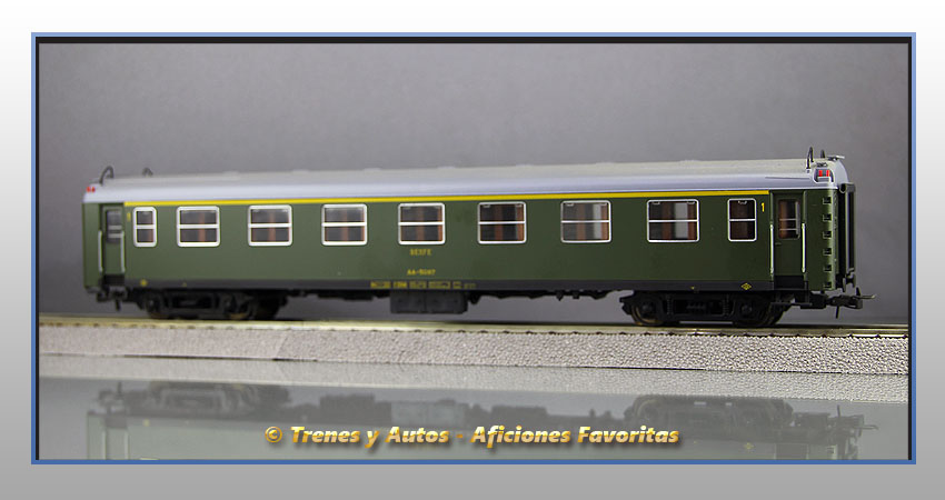 Coche pasajeros Serie 5000 AA-5097 - Renfe