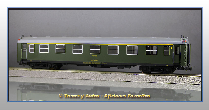 Coche pasajeros Serie 5000 AA-5097 - Renfe