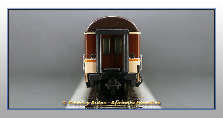 Coche pasajeros Serie 10000 BB-10220 "Estrella" - Renfe