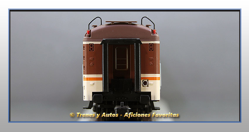 Coche pasajeros Serie 5000 BB1-5297 "Estrella" - Renfe