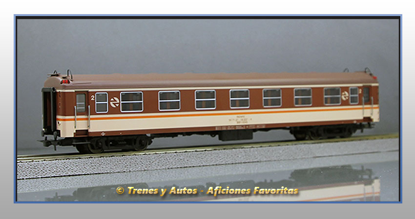 Coche pasajeros Serie 5000 BB1-5245 "Estrella" - Renfe