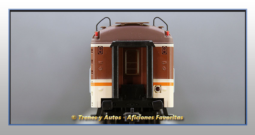 Coche pasajeros Serie 5000 BB1-5245 "Estrella" - Renfe