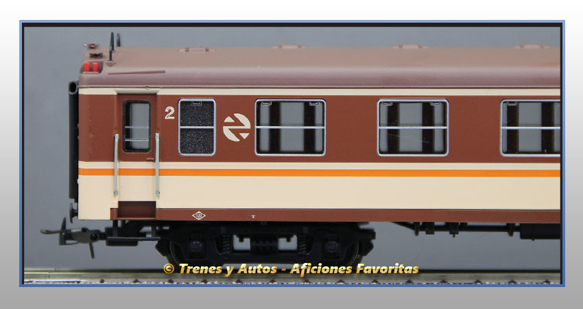 Coche pasajeros Serie 5000 BB1-5245 "Estrella" - Renfe