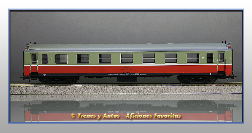 Coche pasajeros Serie 6000 "Luky" B7-6240 - Renfe