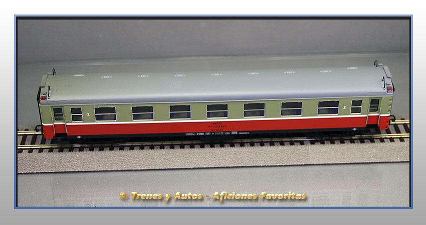 Coche pasajeros Serie 6000 "Luky" B7-6240 - Renfe