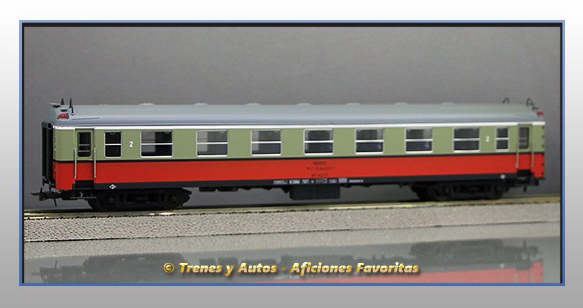 Coche pasajeros Serie 6000 "Luky" B7-6217 - Renfe