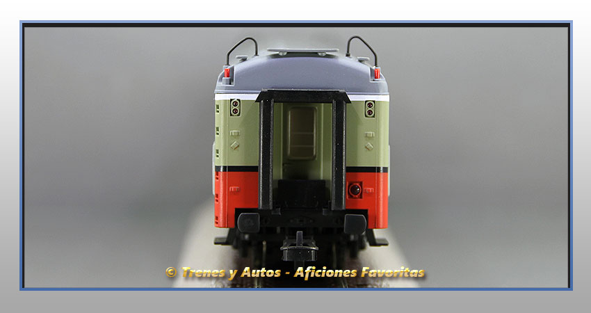 Coche pasajeros Serie 6000 "Luky" B7-6217 - Renfe