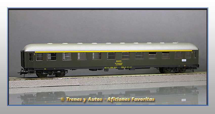 Coche pasajeros Serie 8000 AA-8080 - Renfe