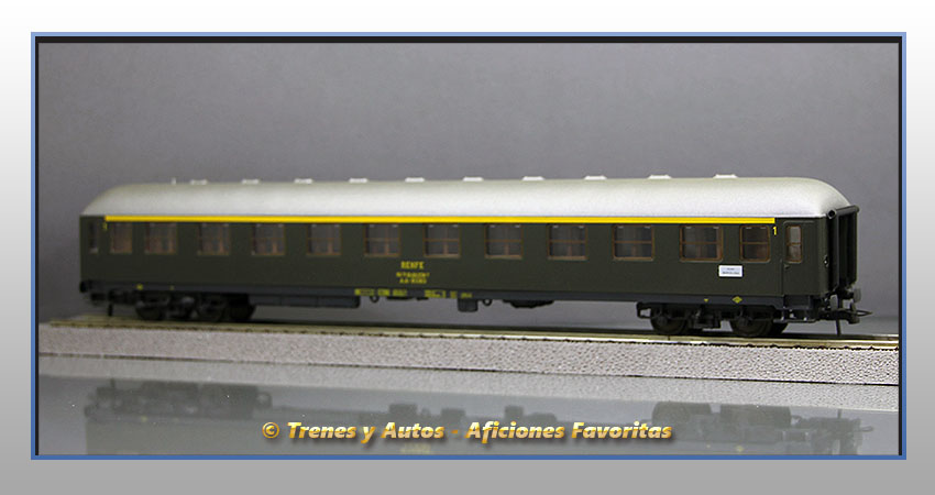 Coche pasajeros Serie 8000 AA-8080 - Renfe