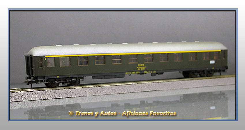 Coche pasajeros Serie 8000 AA-8080 - Renfe