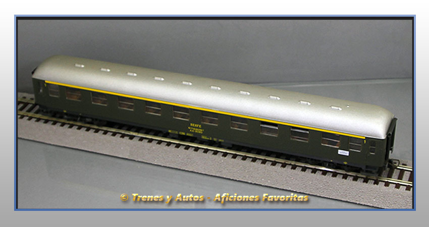 Coche pasajeros Serie 8000 AA-8080 - Renfe