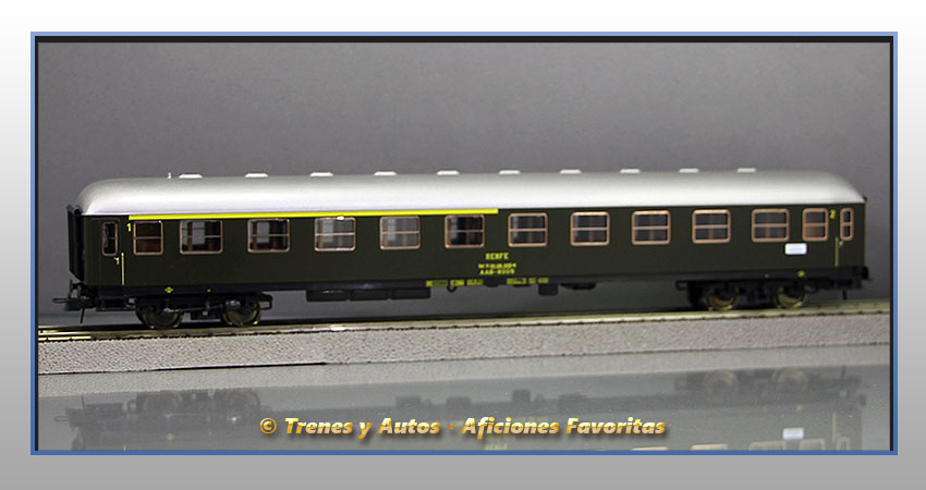 Coche pasajeros Serie 8000 AAB-8005 _ Renfe