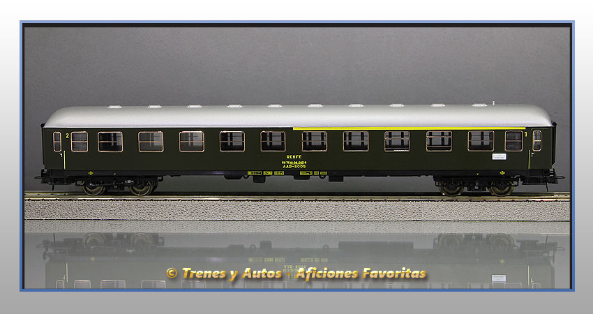Coche pasajeros Serie 8000 AAB-8005 _ Renfe