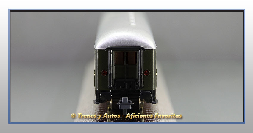 Coche pasajeros Serie 8000 AAB-8005 _ Renfe