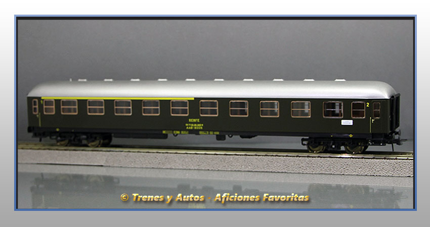 Coche pasajeros Serie 8000 AAB-8005 _ Renfe