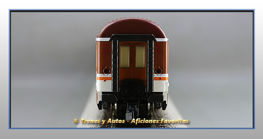 Coche pasajeros Serie 10000 B11x "Estrella" - Renfe