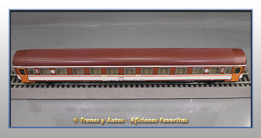 Coche pasajeros Serie 10000 B11x "Estrella" - Renfe