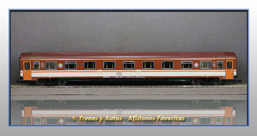 Coche pasajeros Serie 10000 A10x "Estrella" - Renfe