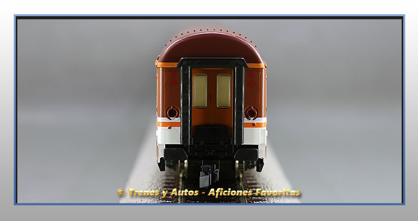 Coche pasajeros Serie 10000 A10x "Estrella" - Renfe