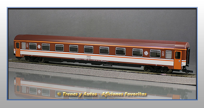 Coche pasajeros Serie 10000 A10x "Estrella" - Renfe