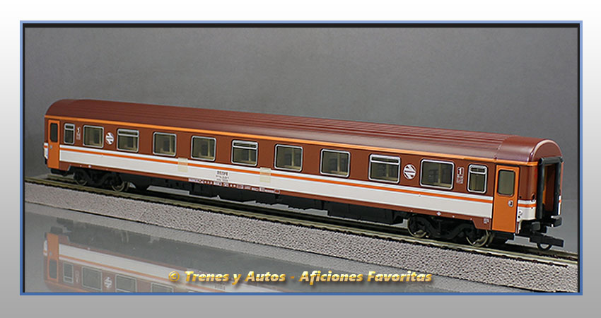 Coche pasajeros Serie 10000 A10x "Estrella" - Renfe