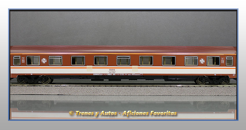 Coche pasajeros Serie 10000 A10x "Estrella" - Renfe