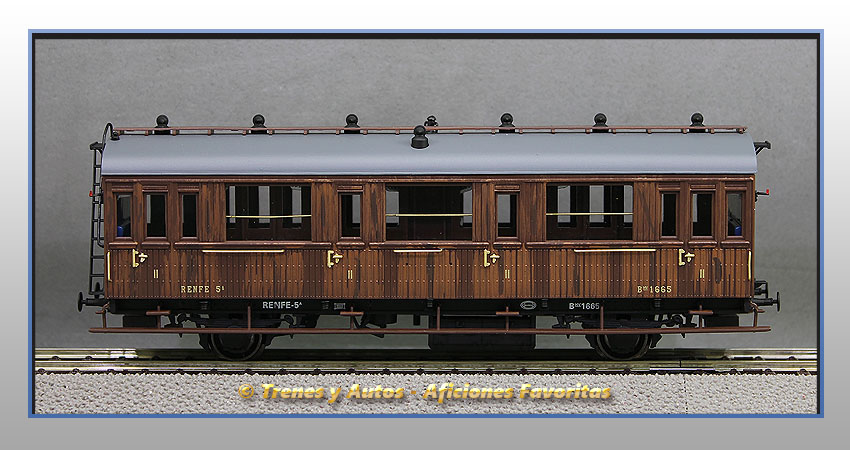 Coche pasajeros Serie 1678/1835 Bhv-1665 - Renfe