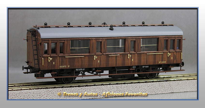 Coche pasajeros Serie 1678/1835 Bhv-1665 - Renfe
