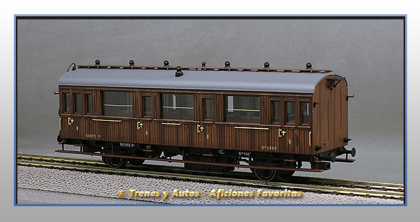 Coche pasajeros Serie 1678/1835 Bhv-1665 - Renfe