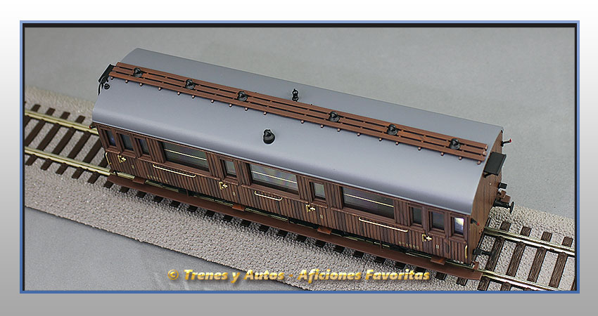 Coche pasajeros Serie 1678/1835 Bhv-1665 - Renfe