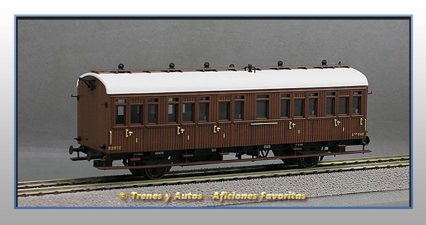 Coche pasajeros Serie 1678/1835 Afhv-646 - Norte