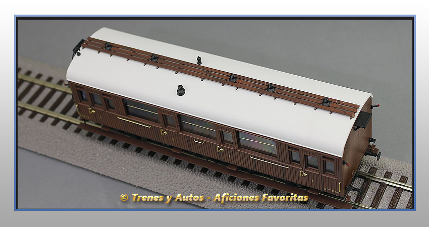 Coche pasajeros Serie 1678/1835 Afhv-646 - Norte
