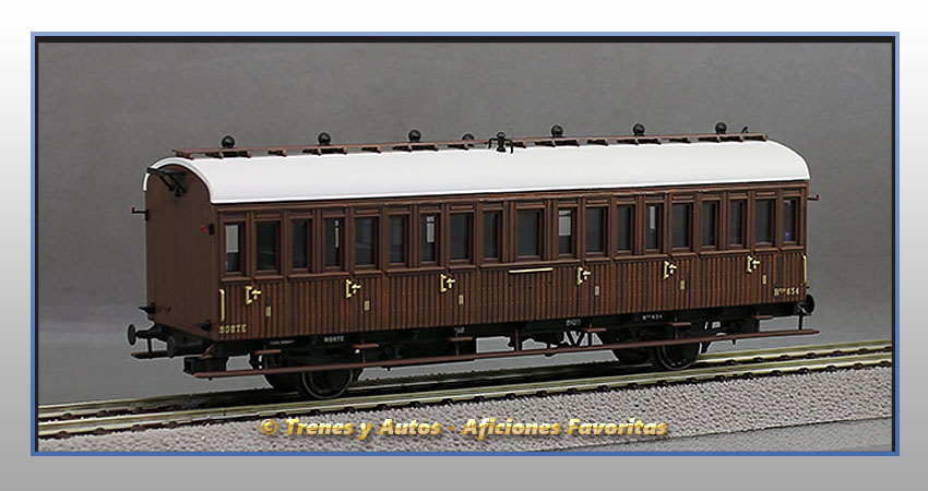 Coche pasajeros Serie 1678/1835 Bfhv-654 - Norte