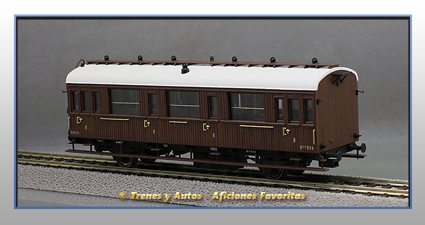 Coche pasajeros Serie 1678/1835 Bfhv-654 - Norte