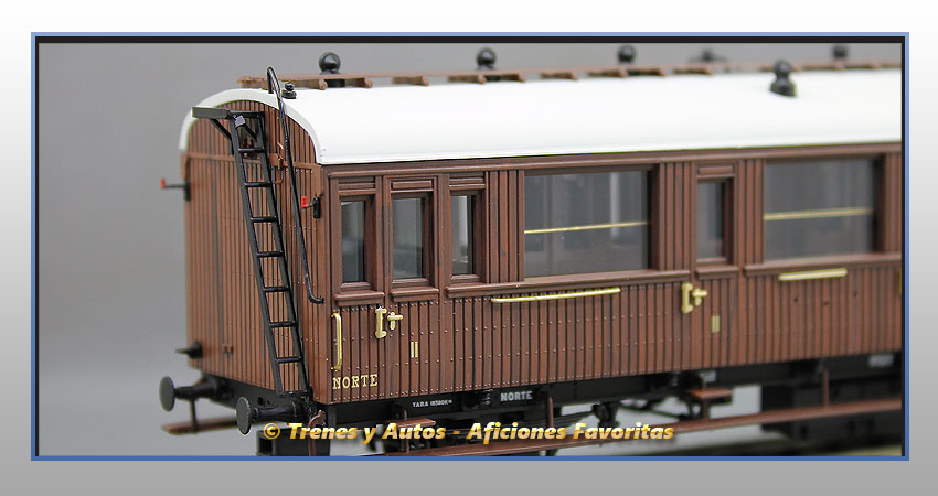 Coche pasajeros Serie 1678/1835 Bfhv-654 - Norte