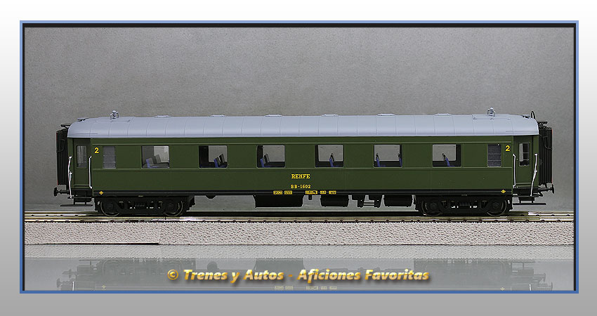 Coche pasajeros Serie 1600 BB-1602 - Renfe