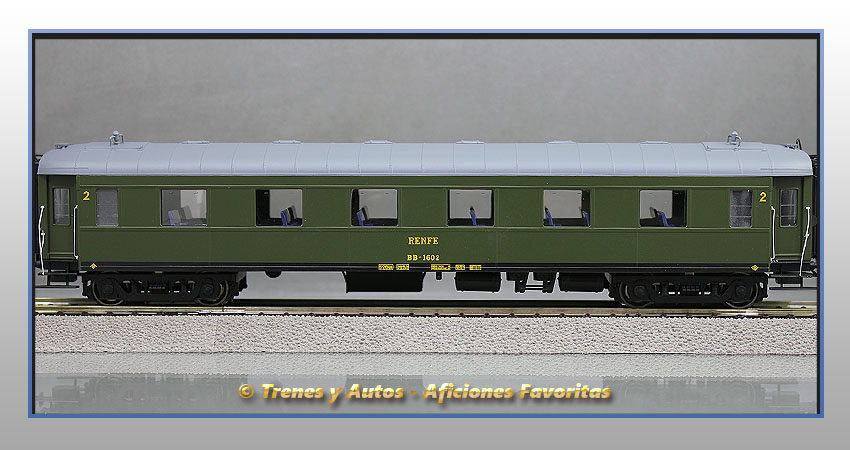 Coche pasajeros Serie 1600 BB-1602 - Renfe