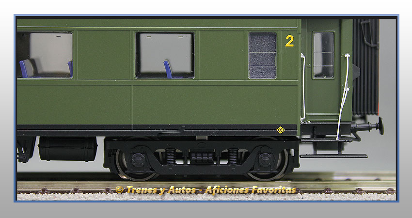 Coche pasajeros Serie 1600 BB-1602 - Renfe