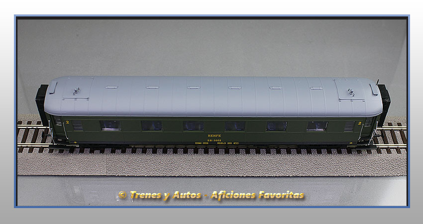 Coche pasajeros Serie 1600 BB-1602 - Renfe